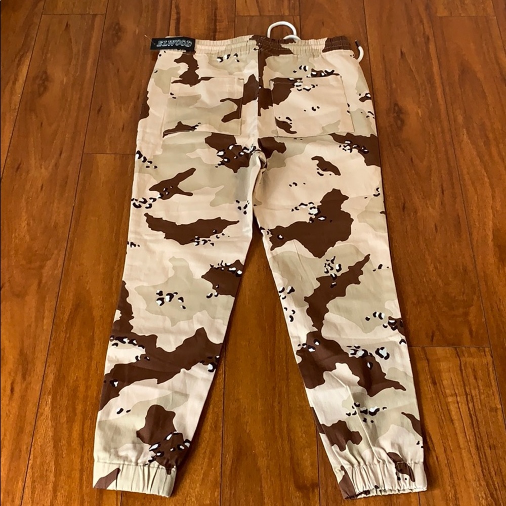 Elwood pants/ Medium/NWT - Picture 3 of 4